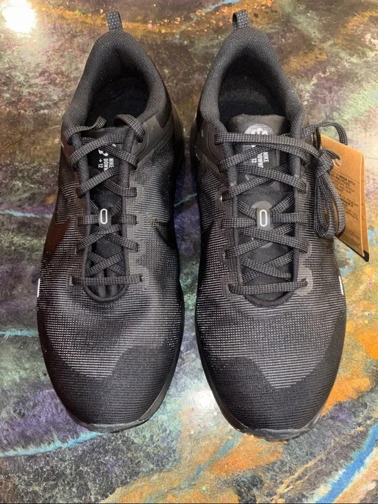 Nike Downshifter 12 4E Black/ Smoke Grey Men’ s 12 Brand New - Picture 5 of 10